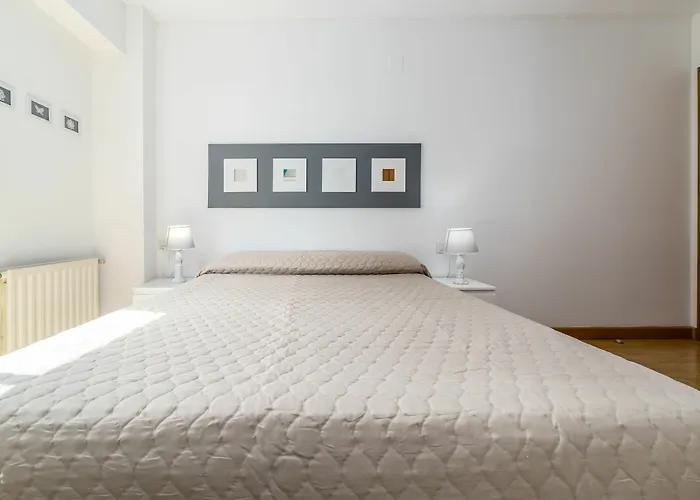 Travel Habitat Palau De Les Arts Apartment Valencia